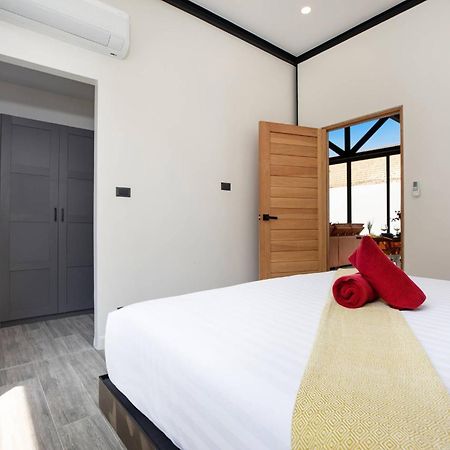 Trendy & New 19M Oxygen Pool Villa Sunset Garden 10 In Rawai Ban Saiyuan Ngoại thất bức ảnh